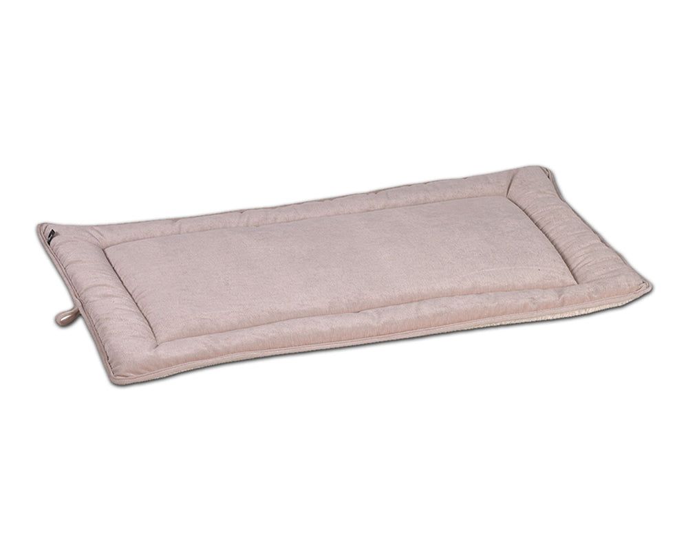Cosmopolitan Mat, Faux Fur in Blush / Ivory Sheepskin