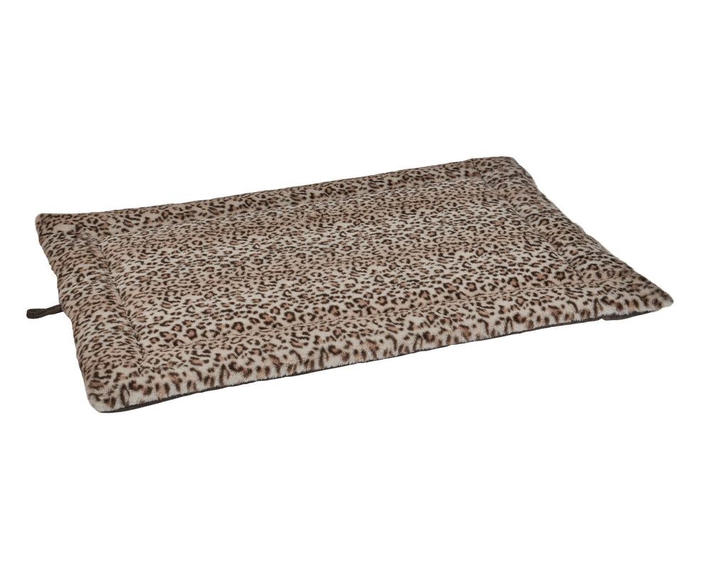Cosmopolitan Mat, Faux Fur in Leopard / Mousse