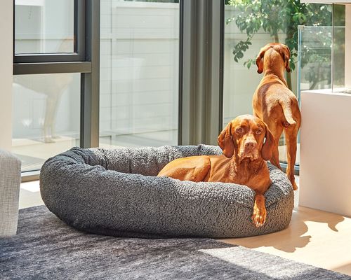 Donut Bed, Soft Textures in Grey Sheepskin