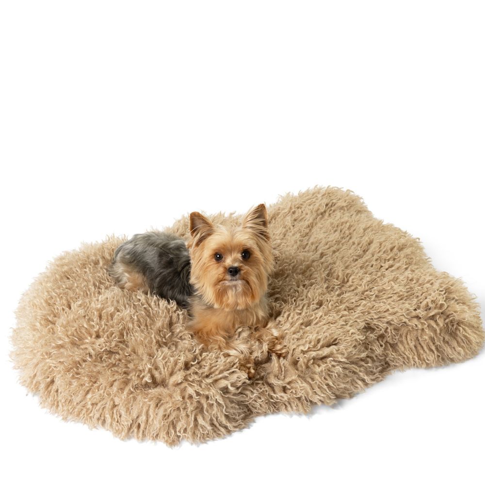 PupRug® Luxe Faux Fur Bed Cover in Plush Sheep Tan