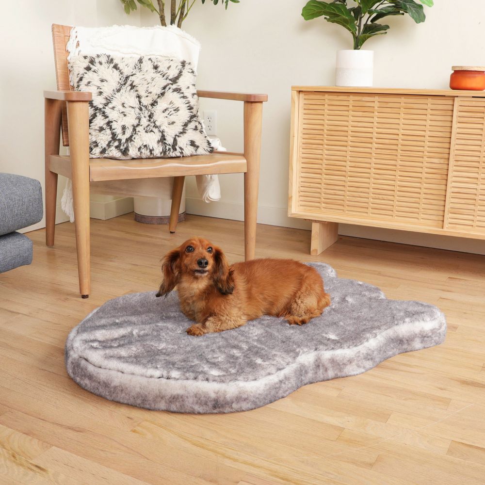 PupRug® Luxe Faux Fur Orthopedic Bed in Ultra Soft Chinchilla