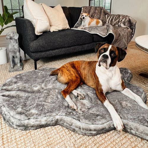 PupRug® Luxe Faux Fur Orthopedic Bed in Ultra Soft Chinchilla