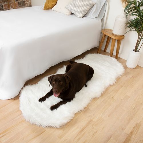 PupRug® Runner Memory Foam Bed in Polar White