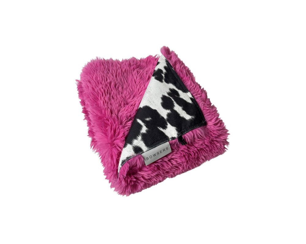 SUV Cargo Lounger Topper in Wrangler / Cherry Blossom, from above