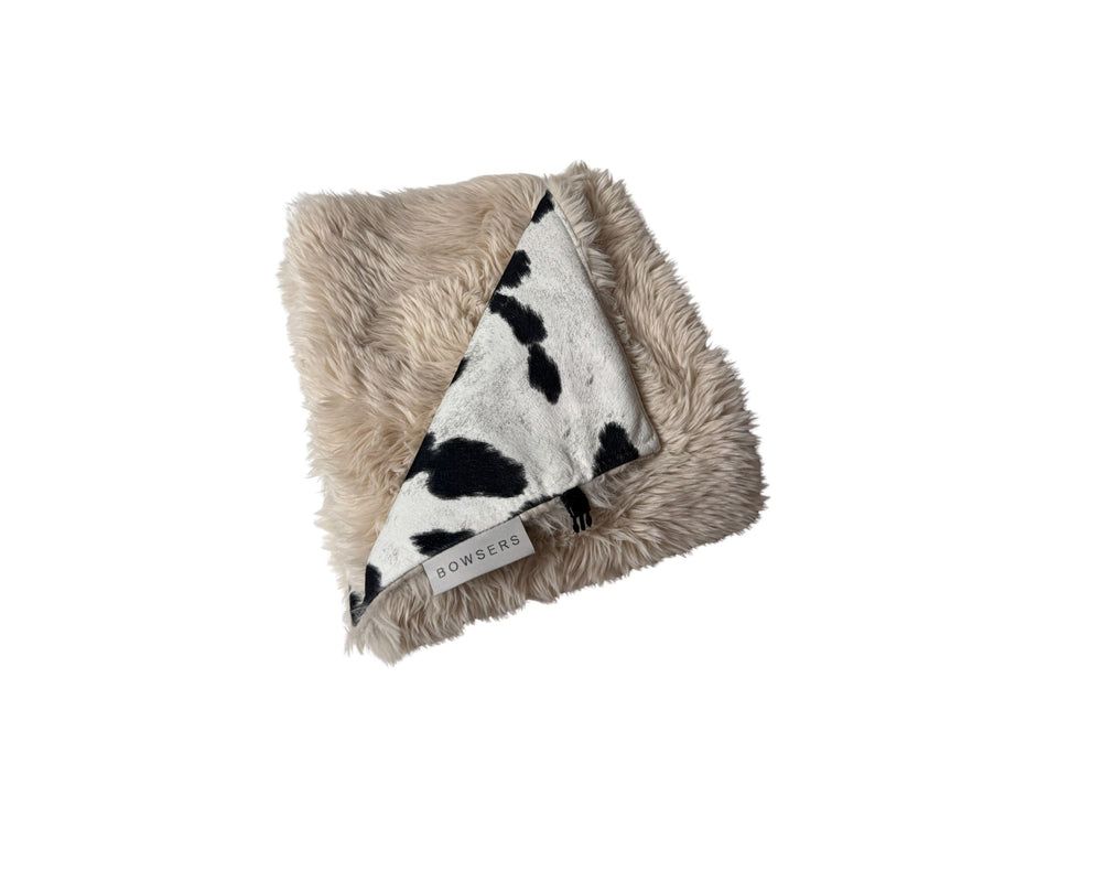 SUV Cargo Lounger Topper in Wrangler / Fluffernutter, from above